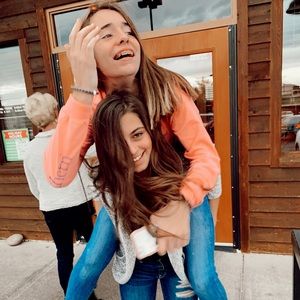 Meet your Posher, Sabrina